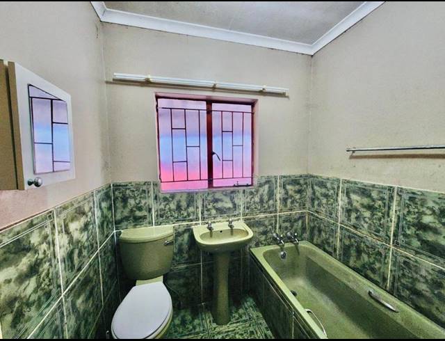 2 BEDROOM HOUSE SOLD IN IVY PARK